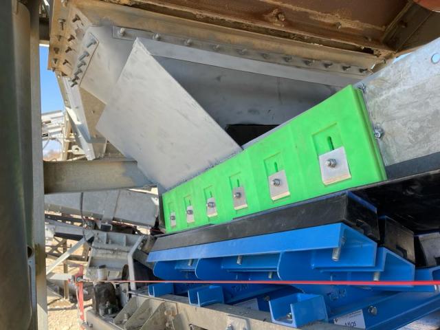 Installation mit integriertem ISC-Streifen und Prallwiege